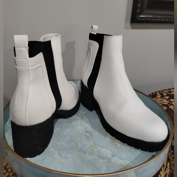 White heels booties from Nordstrom - Picture 3 of 5